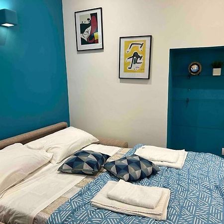 Bayres Blue Apartment Милано Екстериор снимка