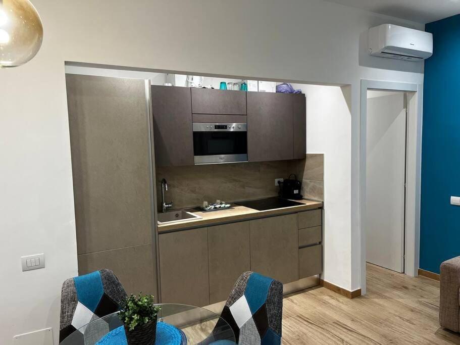 Bayres Blue Apartment Милано Екстериор снимка